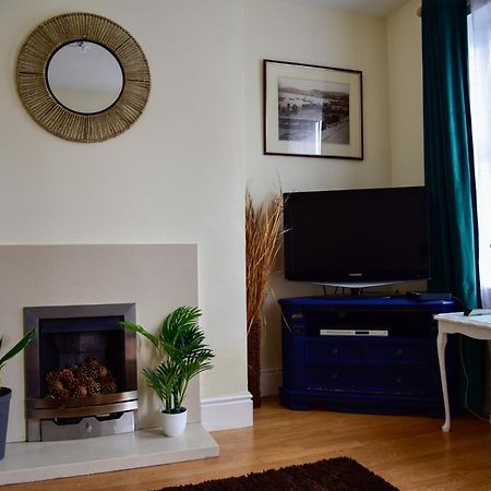 6 Bryn Terrace, Conwy Villa Bagian luar foto