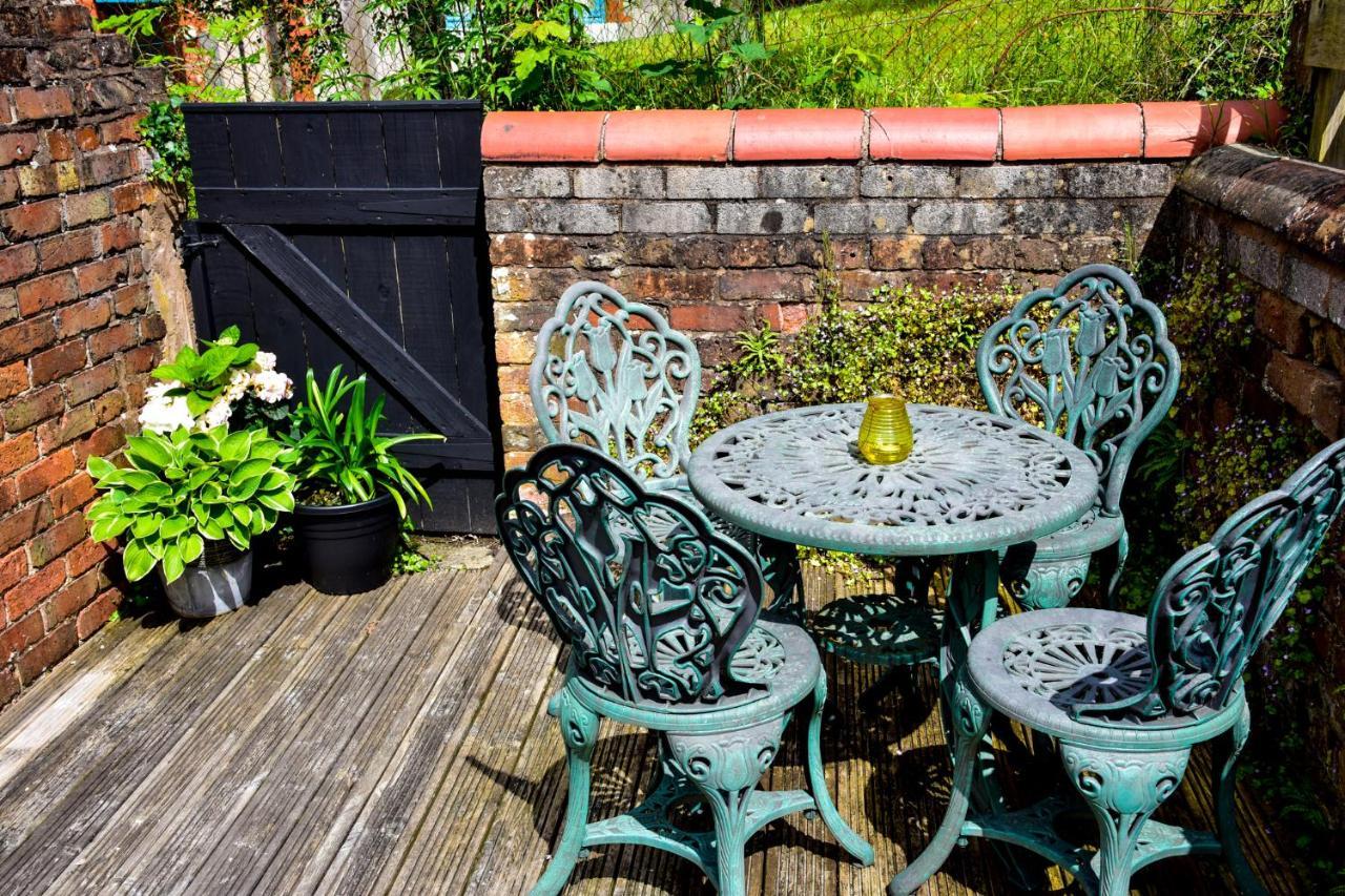 6 Bryn Terrace, Conwy Villa Bagian luar foto