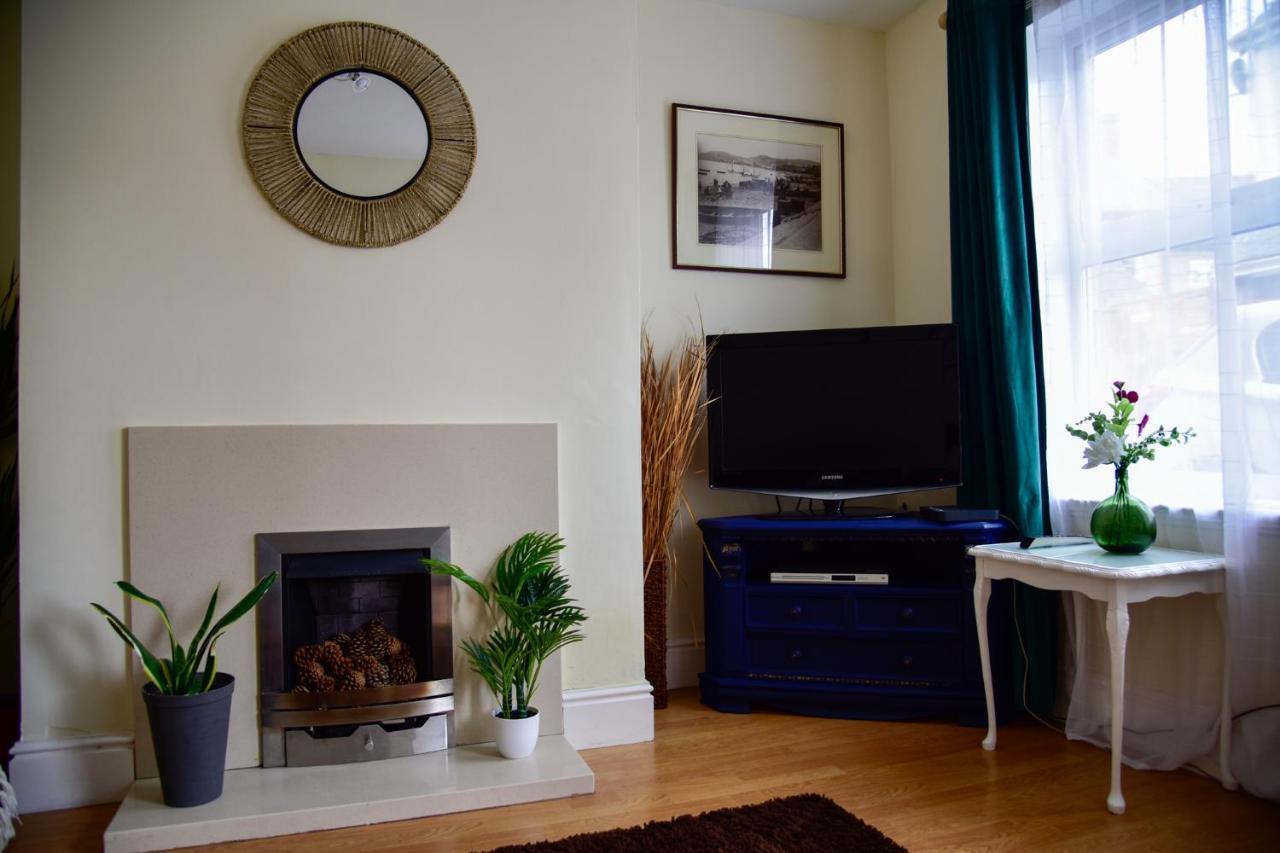 6 Bryn Terrace, Conwy Villa Bagian luar foto